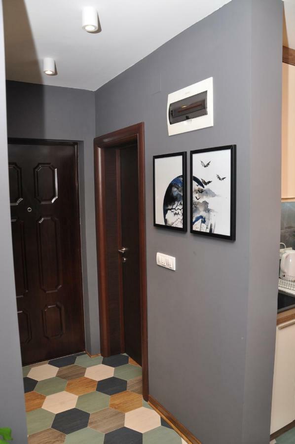 Lux Apartman Čačak Exteriör bild